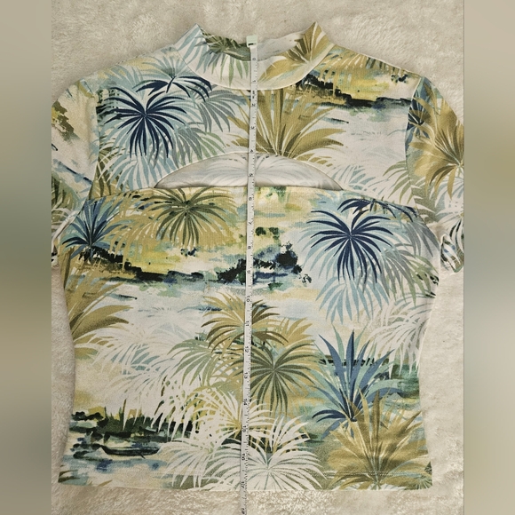 NEW Guess Cropped Top Size S Tropical Y2K Resortwear Vacation Colorful Floral - Picture 11 of 12